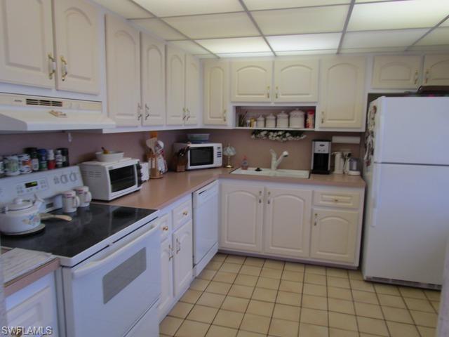 601 Teryl Road Naples, FL 34112 - Photo 5 of 11 Gallery Image 5