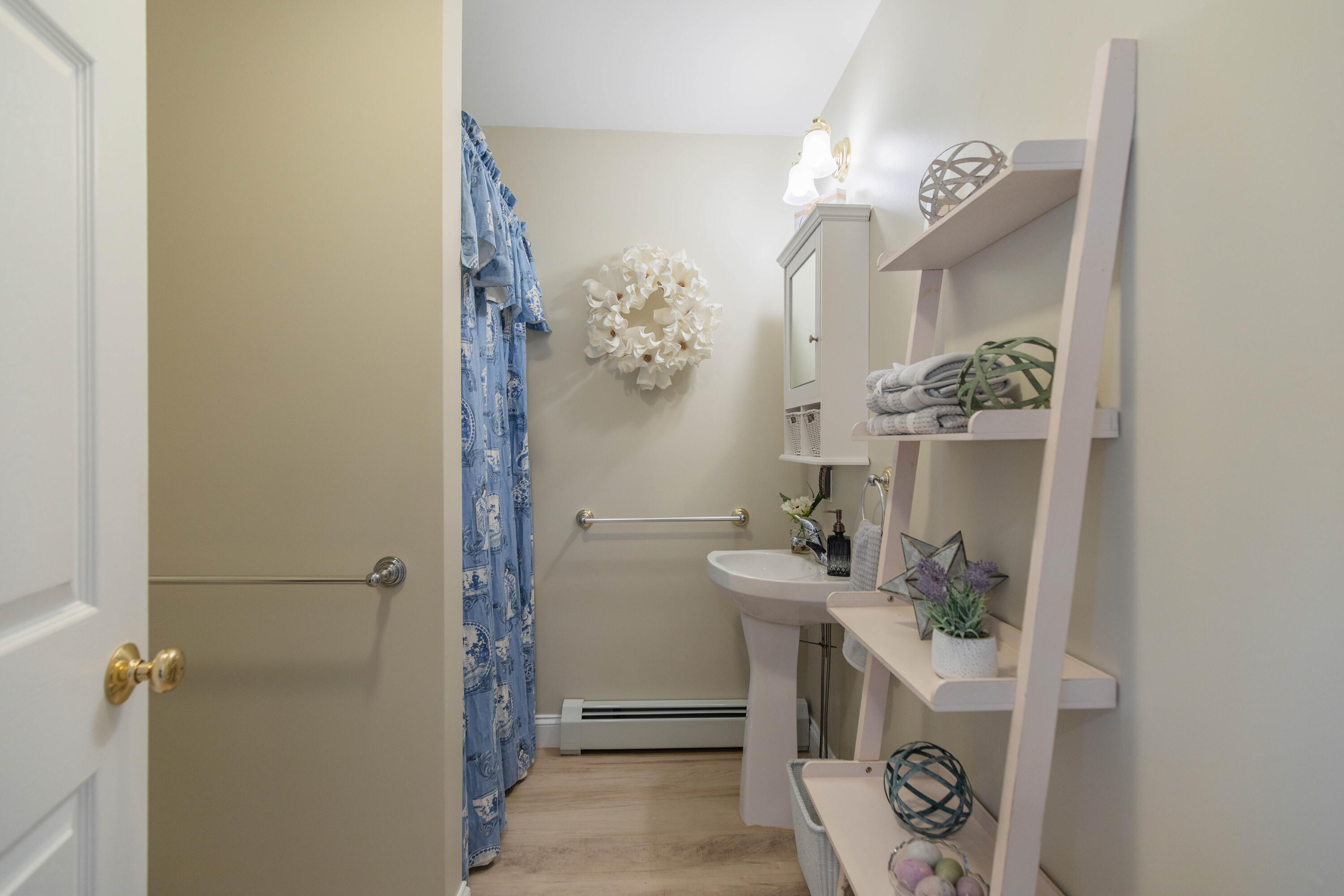 62 Provost Drive, Unit 18) Windham, ME 04062 - Photo 12 of 41 62ProvostWindham_007