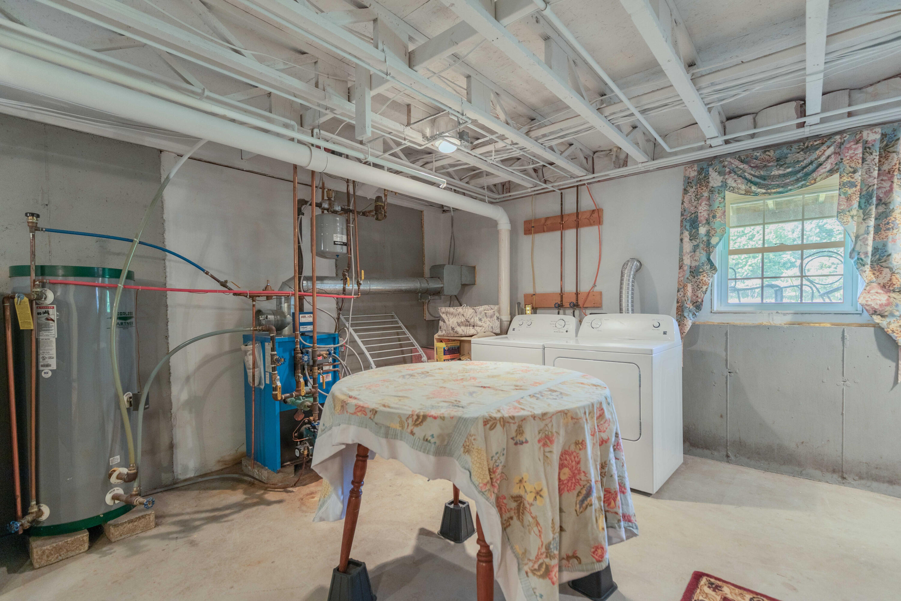 62 Provost Drive, Unit 18) Windham, ME 04062 - Photo 32 of 41 62ProvostWindham_027