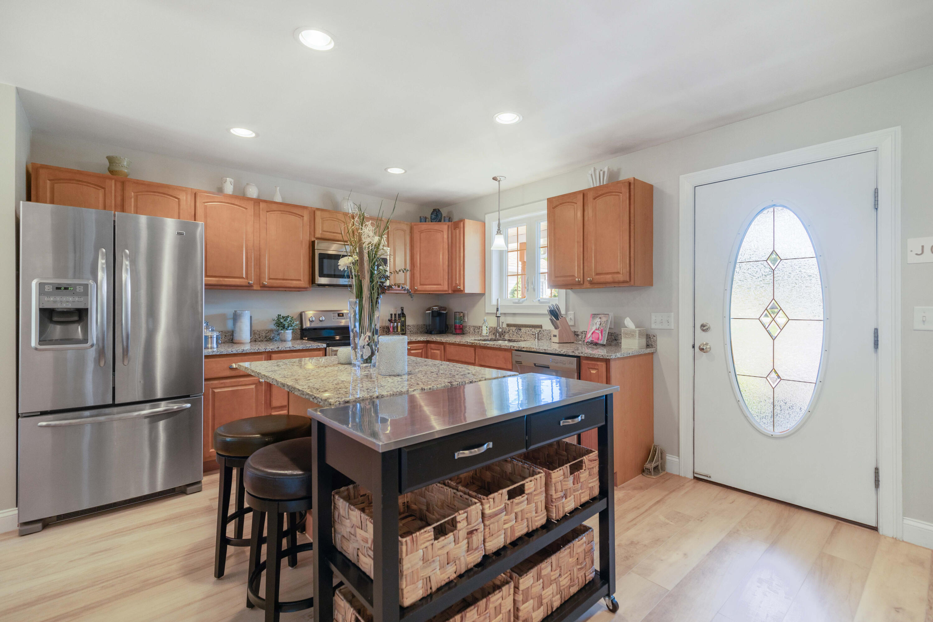 62 Provost Drive, Unit 18) Windham, ME 04062 - Photo 6 of 41 62ProvostWindham_003