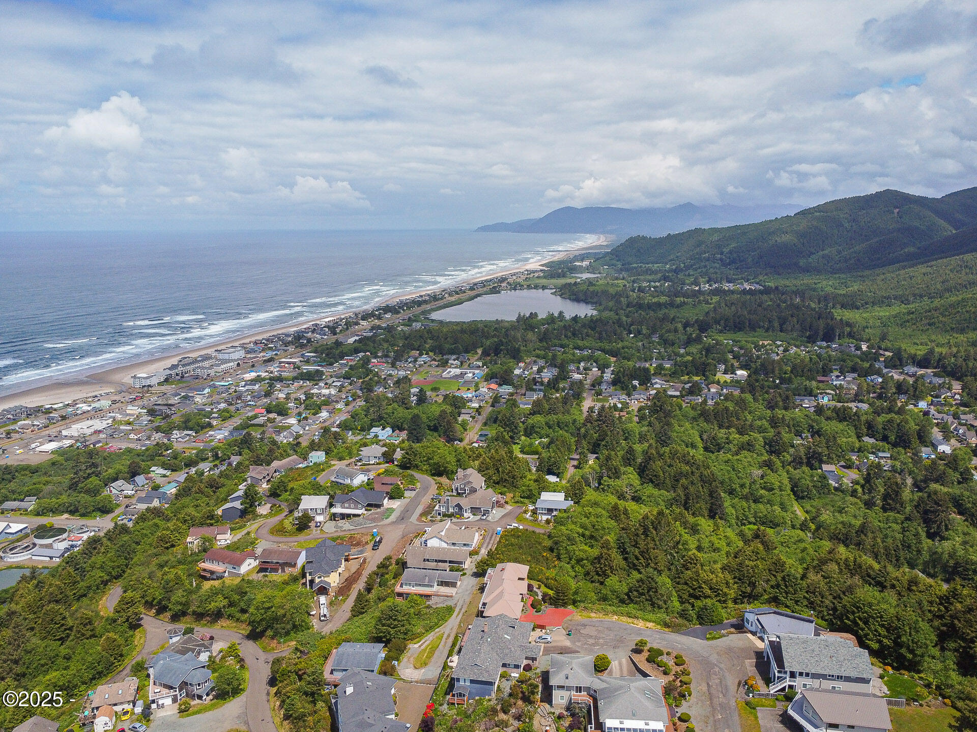 5200 South Longview Loop Rockaway Beach, OR 97136 - Photo 6 of 16 Picture 6