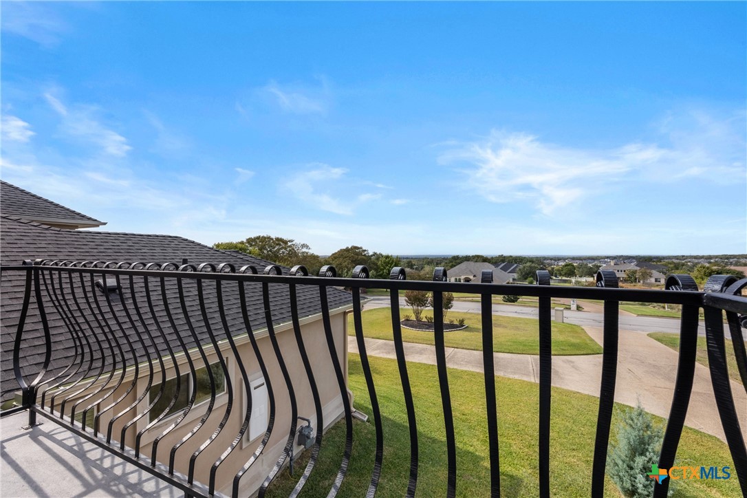 6717 Springwood Court Temple, TX 76502 - Photo 19 of 38 Flex Room Balcony