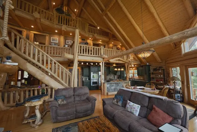 $1,750,000 | 8912 Echo Valley Trail, Atlanta, MI 49709