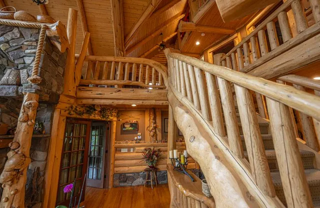 $1,750,000 | 8912 Echo Valley Trail, Atlanta, MI 49709