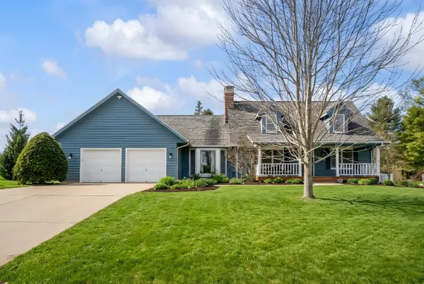 $525,000 | 3140 Bluffwood Place, St. Joseph, MI 49085