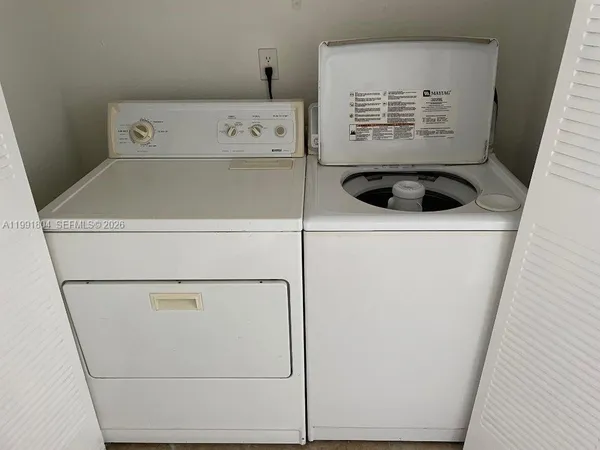 $2,000 | 8255 Lake Drive, Unit 401, Doral, FL 33166