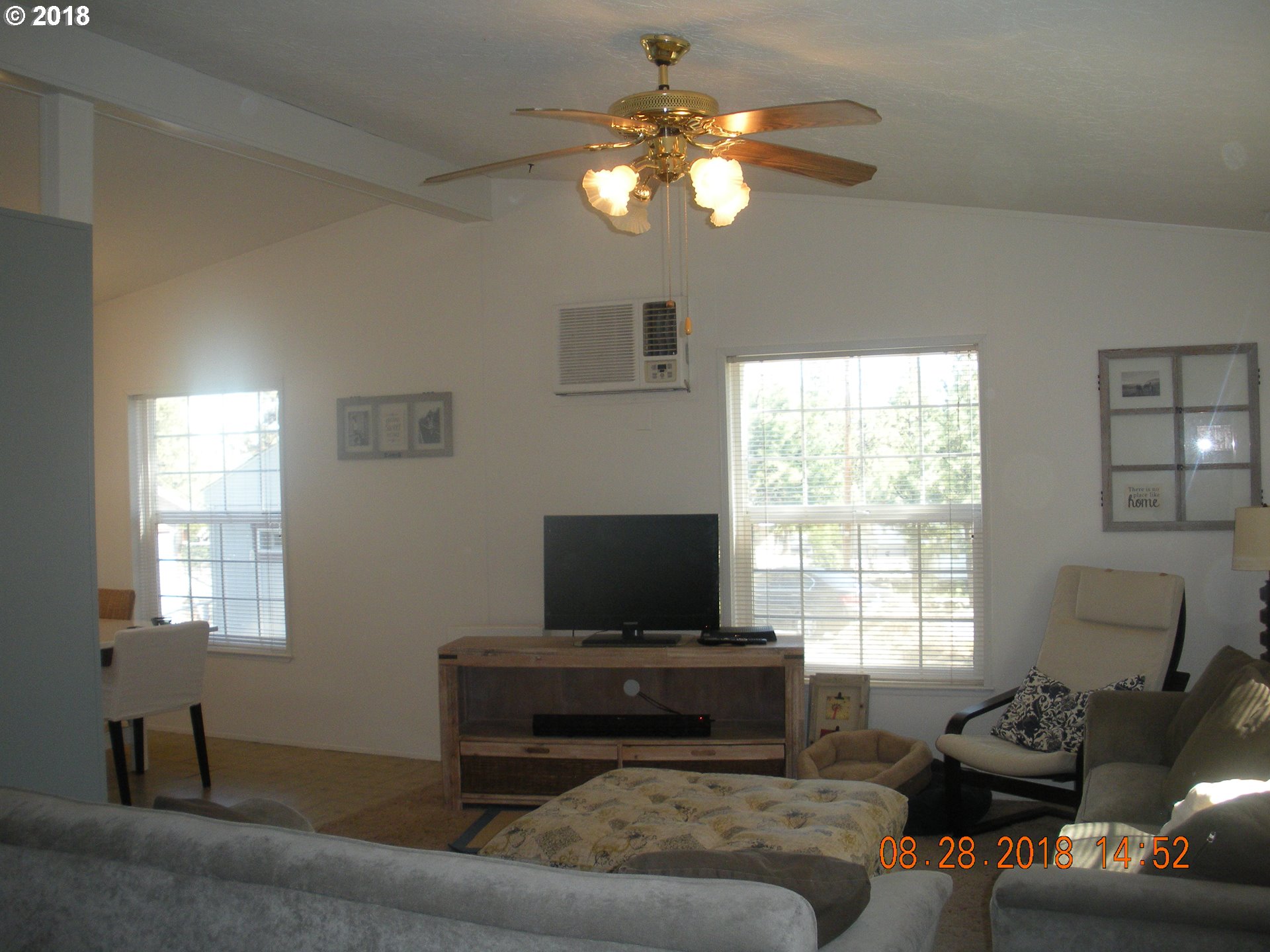 213 South Oak Road Wamic, OR 97063 - Photo 3 of 30 Gallery Image 3