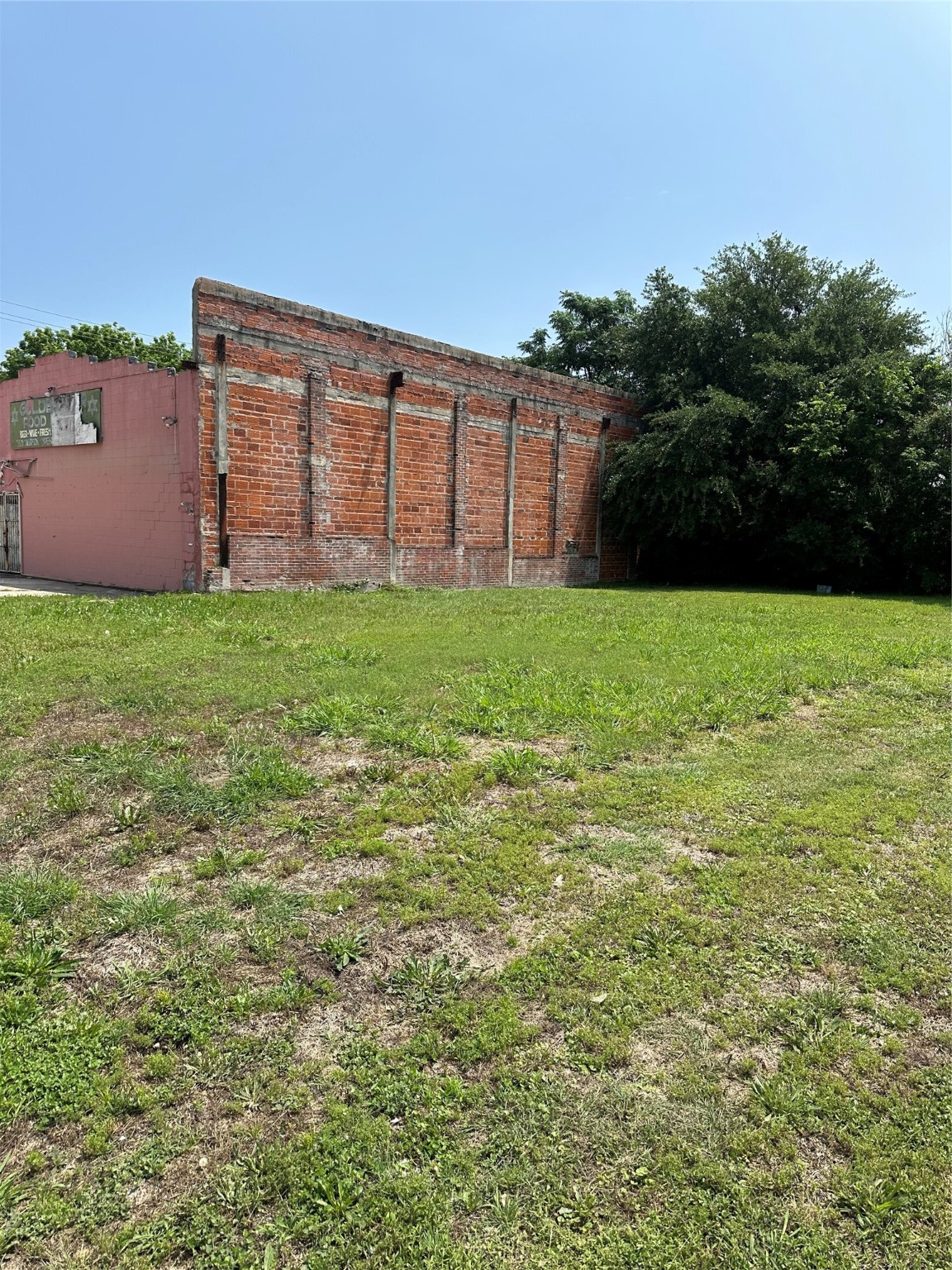 3501 Sampson Street Houston, TX 77004 - Photo 2 of 6
