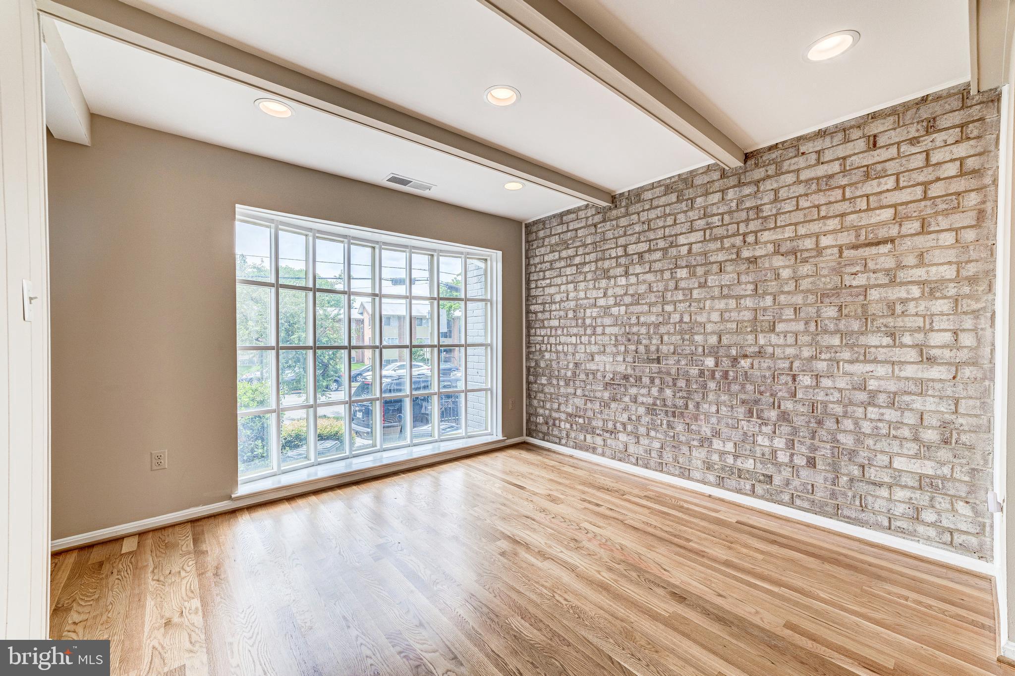 5437 Richenbacher Avenue Alexandria, VA 22304 - Photo 13 of 59 Gallery Image 13