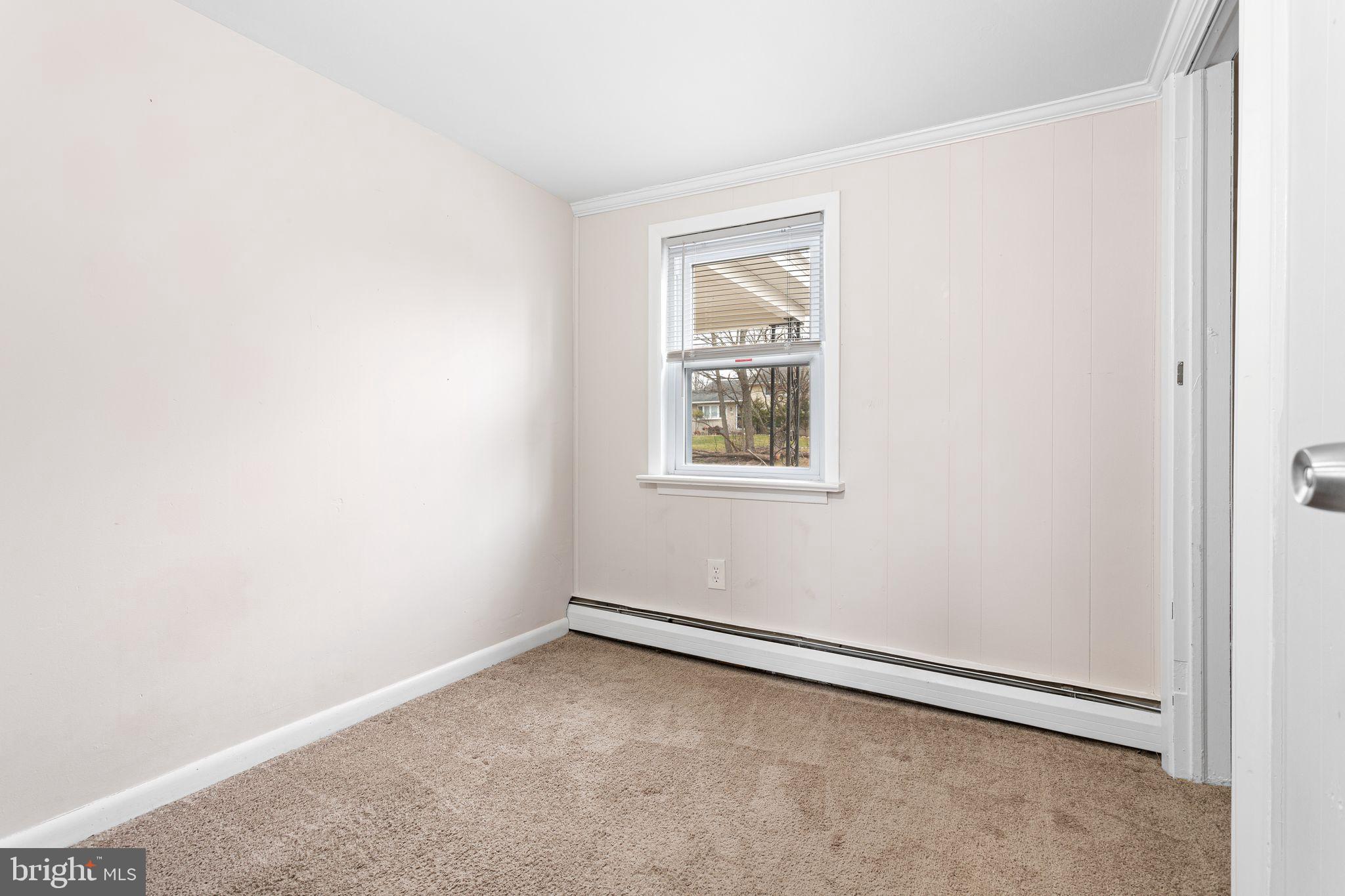 224 South Pennell Road Media, PA 19063 - Photo 6 of 27 an empty room with windows