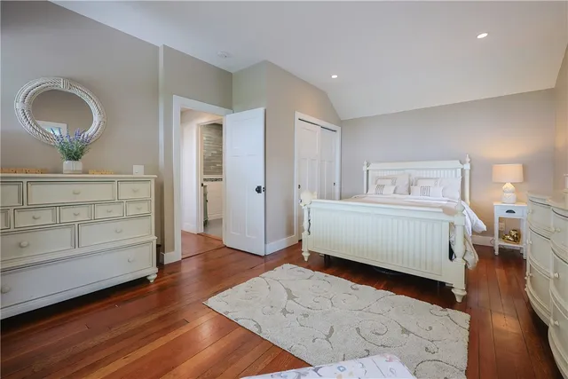 $1,976,000 | 5 Pokanoket Trail, Warren, RI 02885