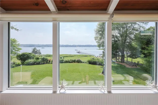 $1,976,000 | 5 Pokanoket Trail, Warren, RI 02885