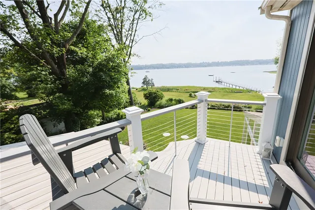 $1,976,000 | 5 Pokanoket Trail, Warren, RI 02885
