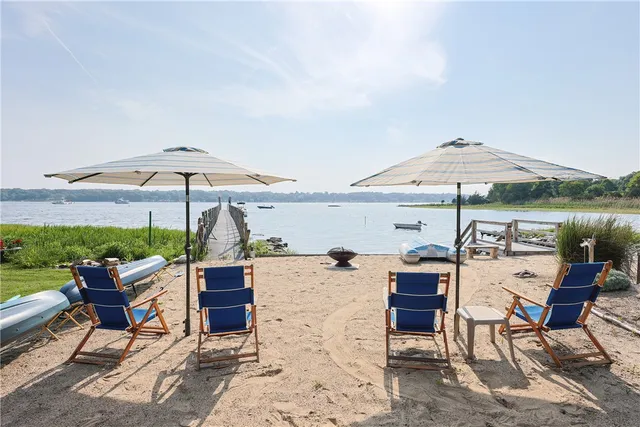 $1,976,000 | 5 Pokanoket Trail, Warren, RI 02885