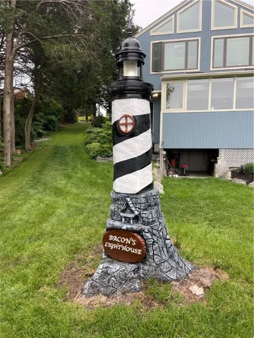 $1,976,000 | 5 Pokanoket Trail, Warren, RI 02885