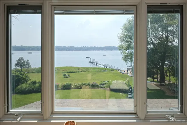 $1,976,000 | 5 Pokanoket Trail, Warren, RI 02885