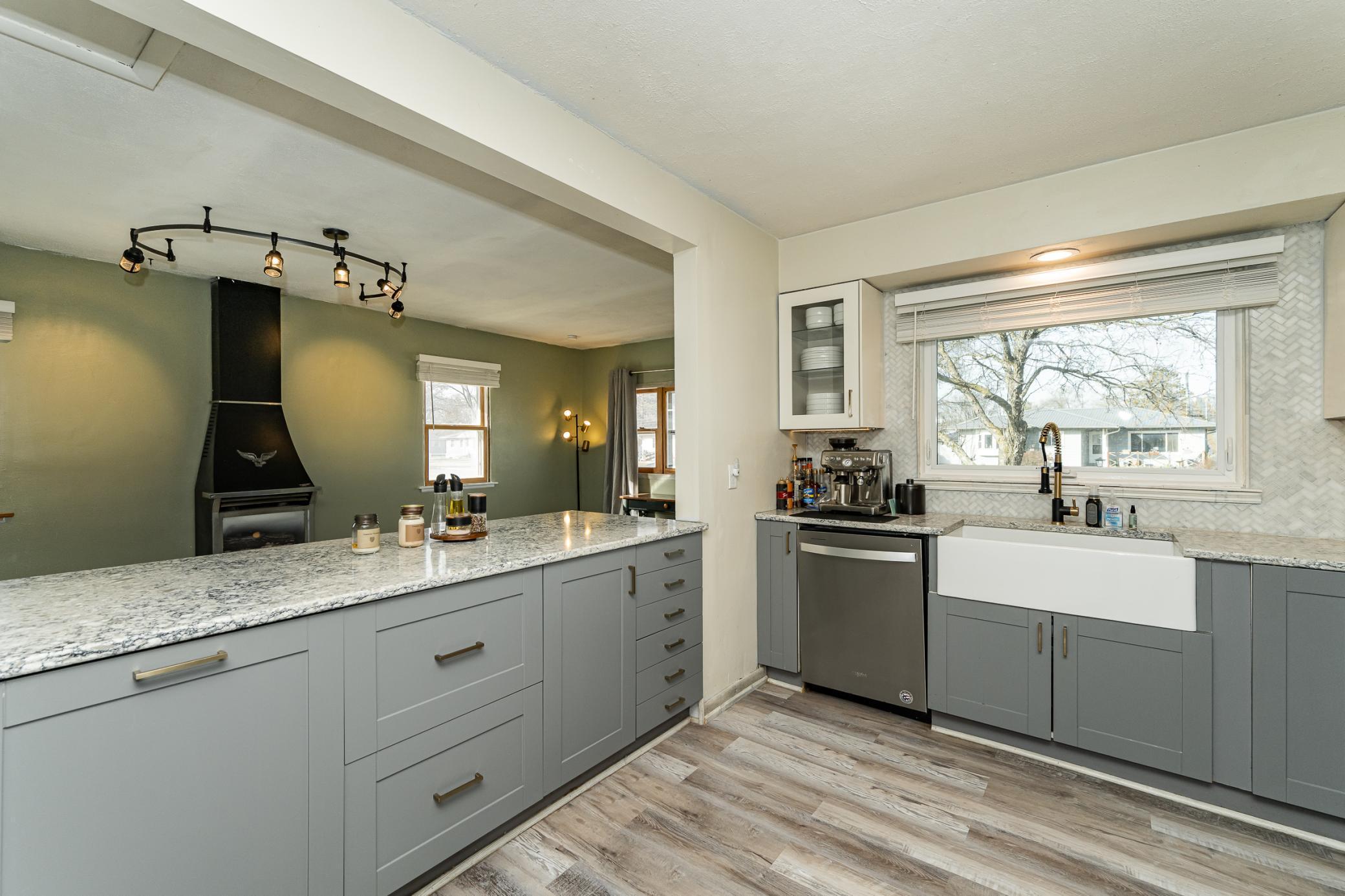 2302 Pearl Court Southeast Rochester, MN 55904 - Photo 12 of 38