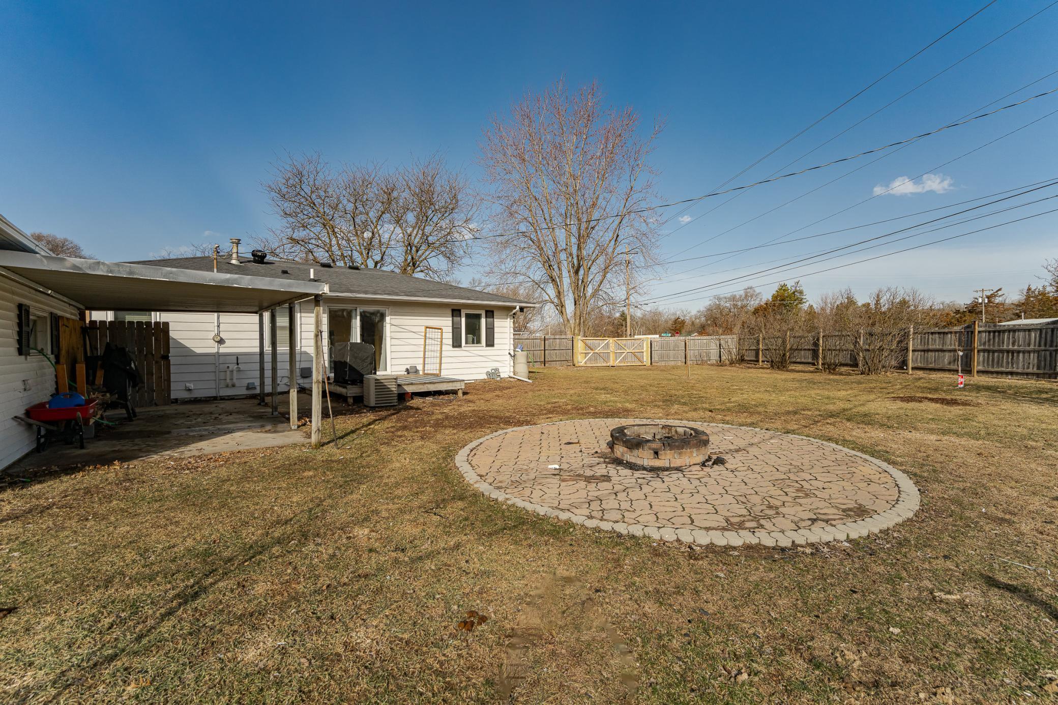 2302 Pearl Court Southeast Rochester, MN 55904 - Photo 33 of 38
