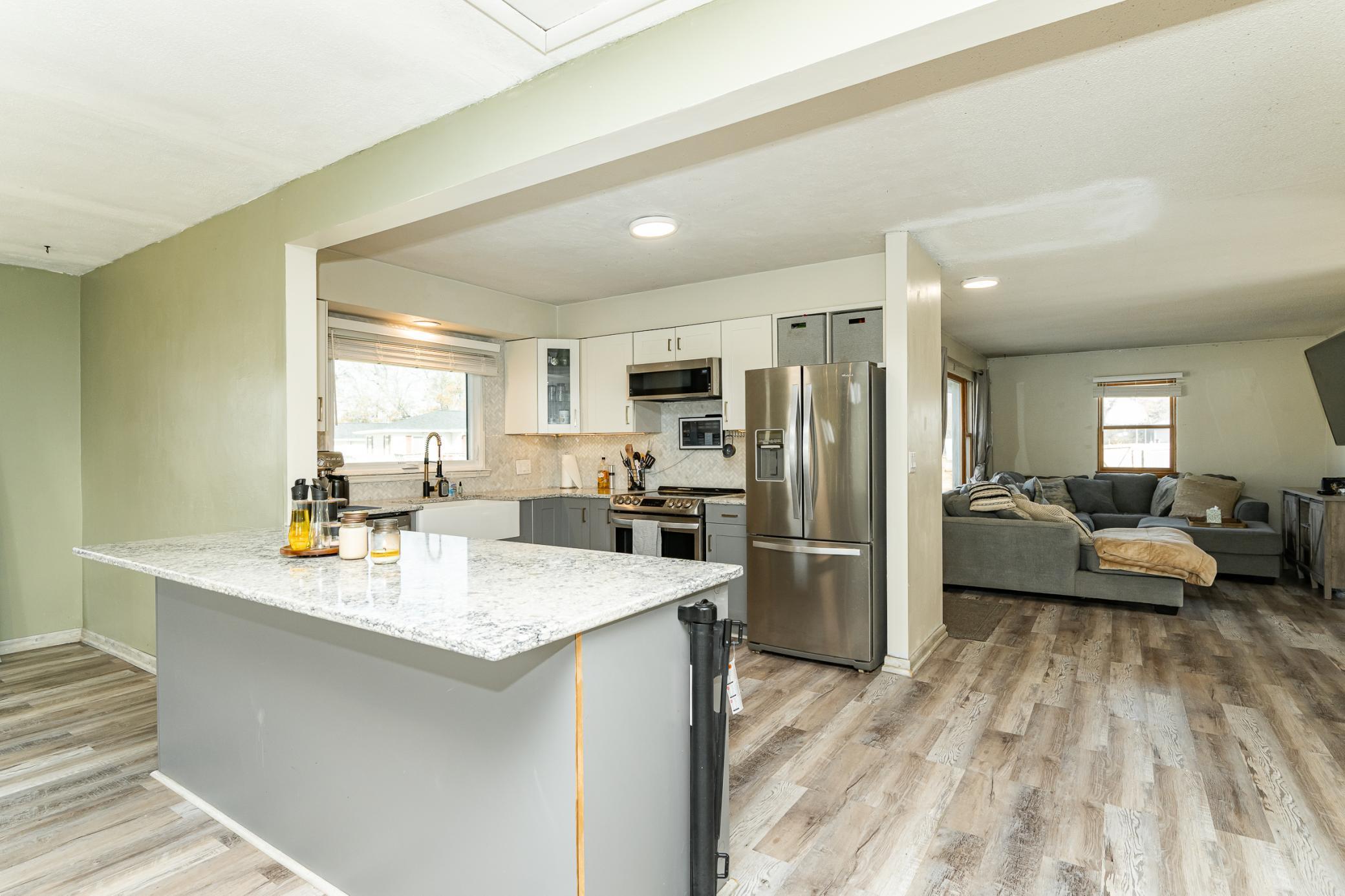 2302 Pearl Court Southeast Rochester, MN 55904 - Photo 10 of 38