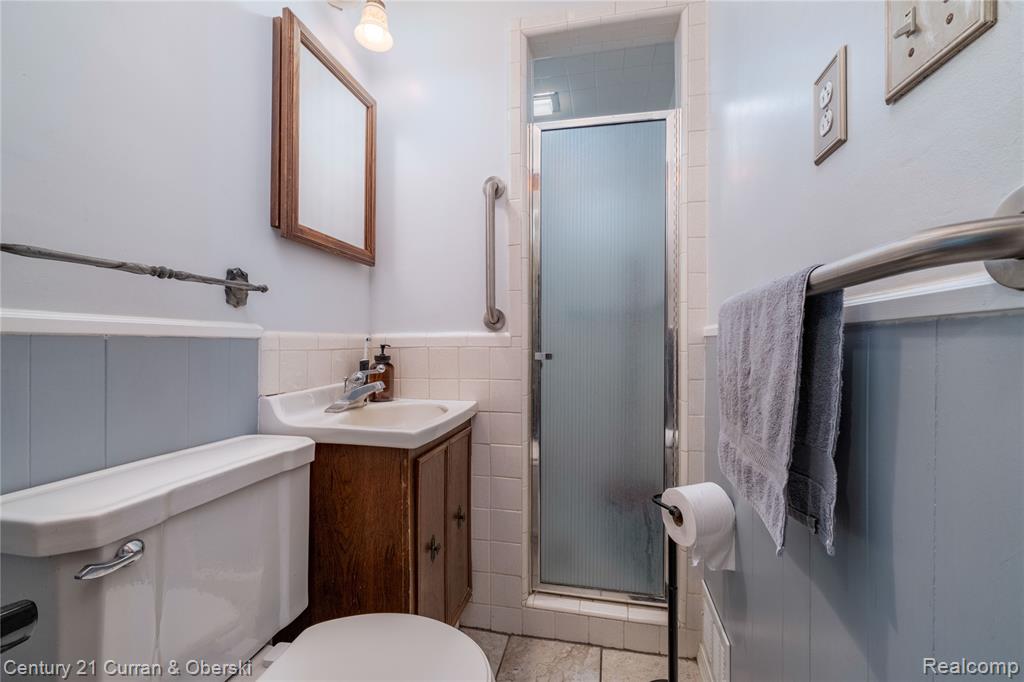 7224 Andersonville Road Clarkston, MI 48346 - Photo 18 of 45