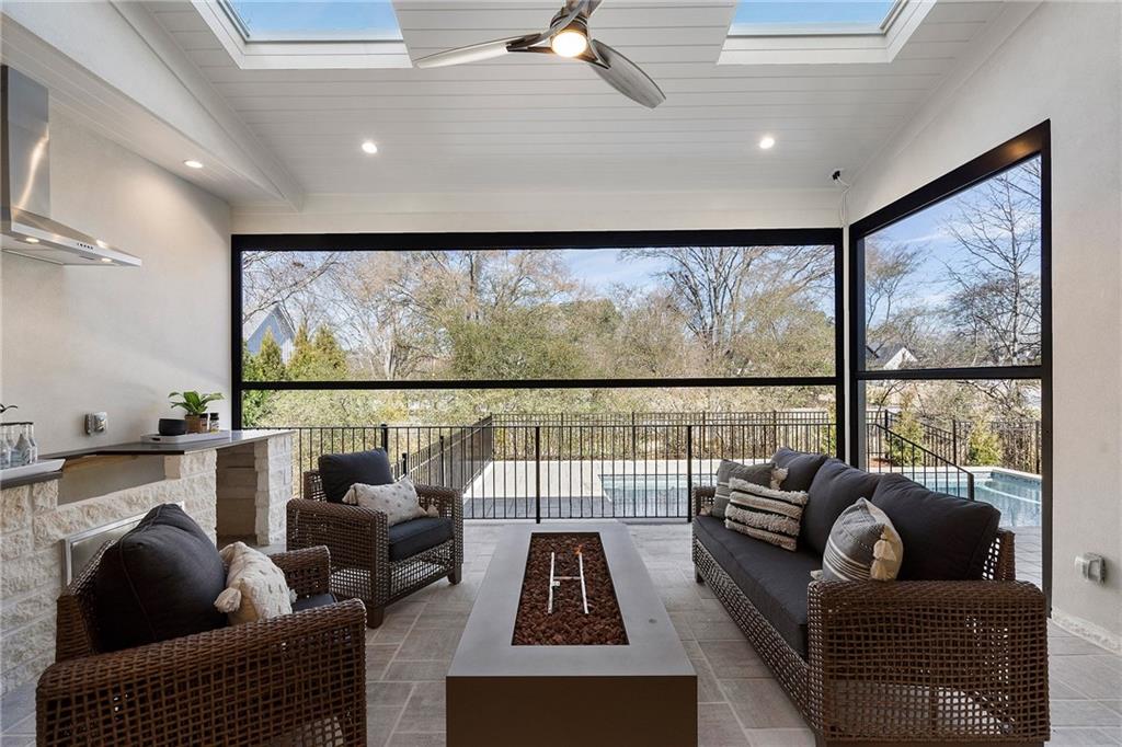 179 Meadow Drive Alpharetta, GA 30009 - Photo 18 of 85 Gallery Image 18
