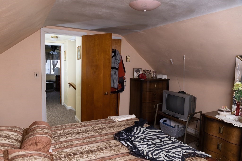 122 Belnel Road Boston, MA 02136 - Photo 20 of 36 Gallery Image 20
