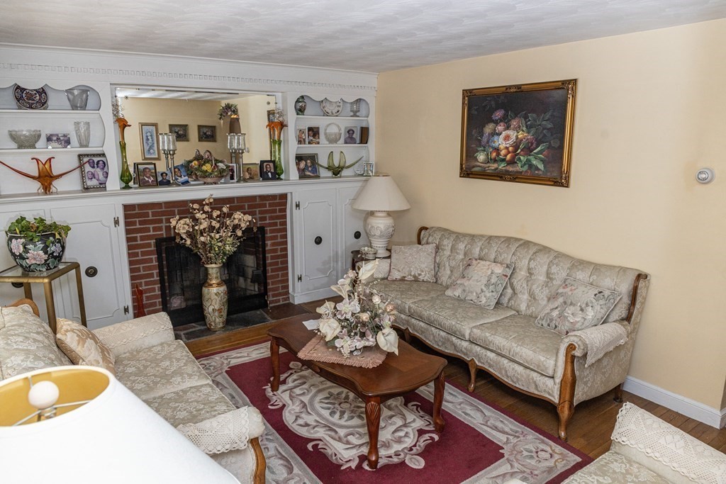 122 Belnel Road Boston, MA 02136 - Photo 9 of 36 Gallery Image 9