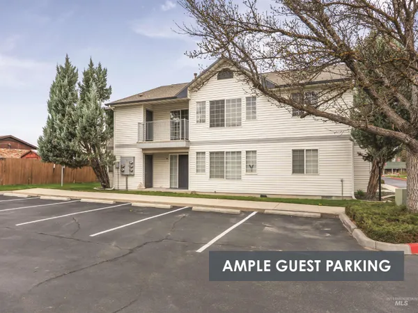 $299,900 | 2261 South Challenger Lane, Unit 201, Boise, ID 83705