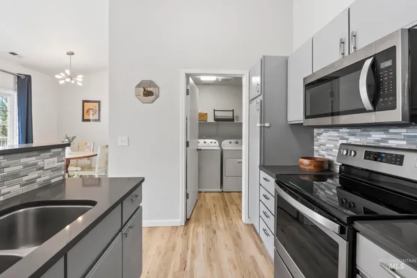 $299,900 | 2261 South Challenger Lane, Unit 201, Boise, ID 83705