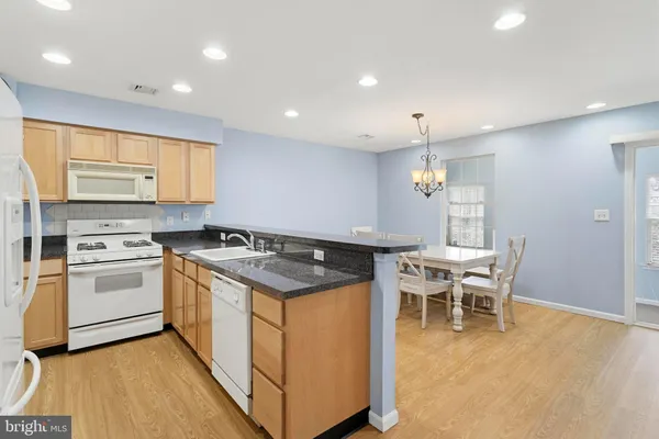 $2,450 | 32 Pebble Beach Lane, Little Egg Harbor, NJ 08087