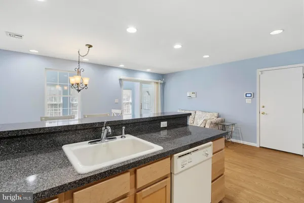 $2,450 | 32 Pebble Beach Lane, Little Egg Harbor, NJ 08087