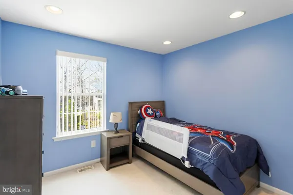 $2,450 | 32 Pebble Beach Lane, Little Egg Harbor, NJ 08087