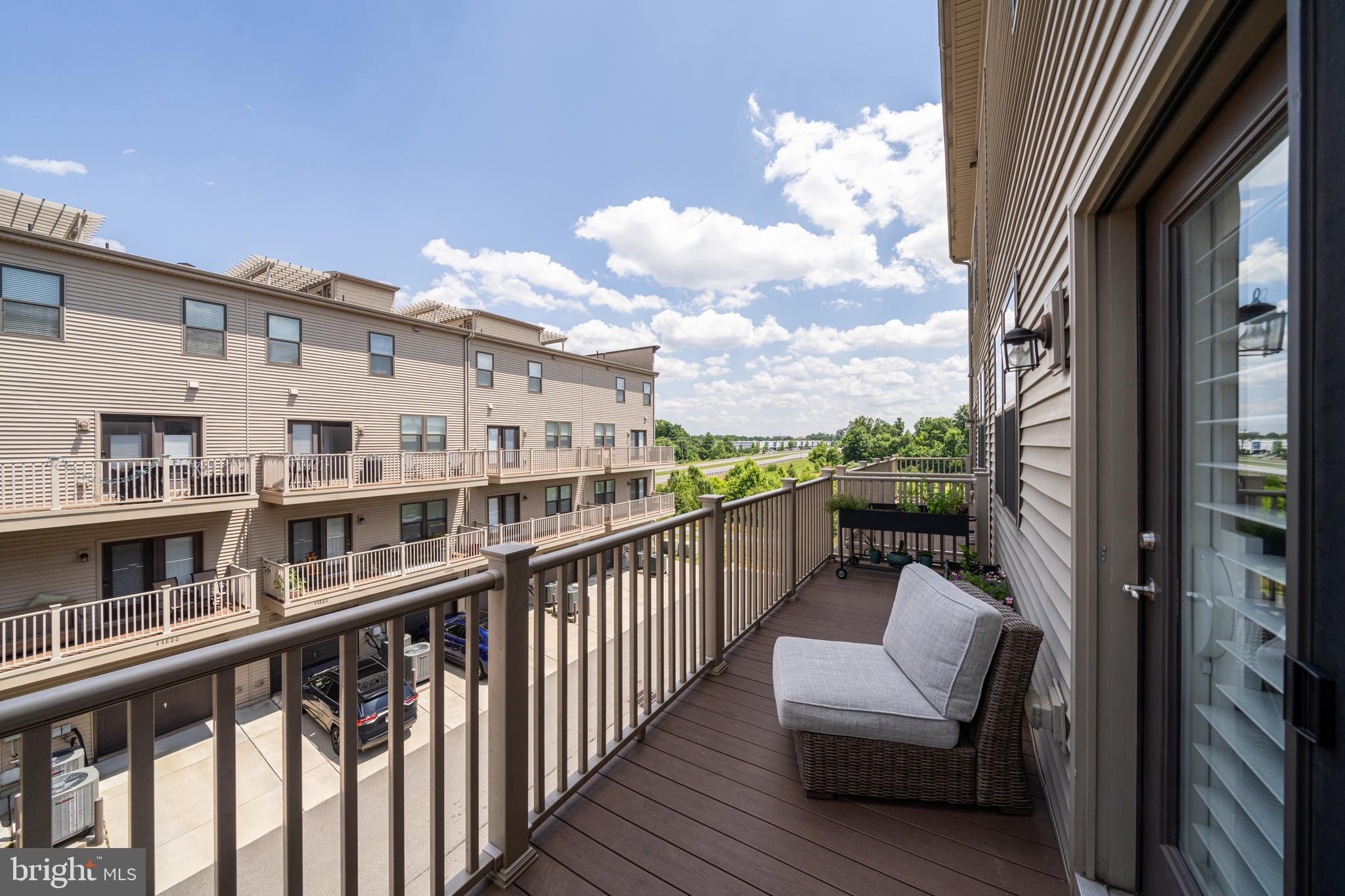 20578 Milbridge Terrace Ashburn, VA 20147 - Photo 16 of 39