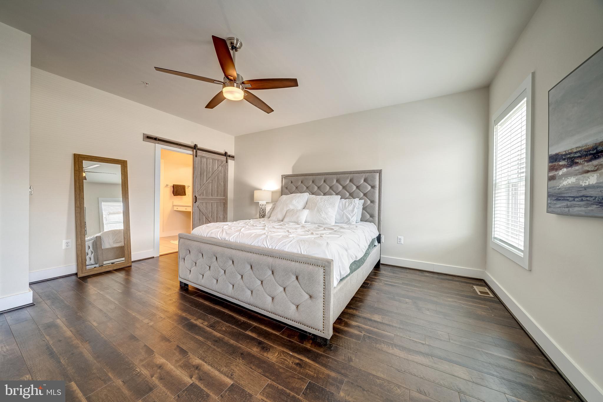 20578 Milbridge Terrace Ashburn, VA 20147 - Photo 21 of 39