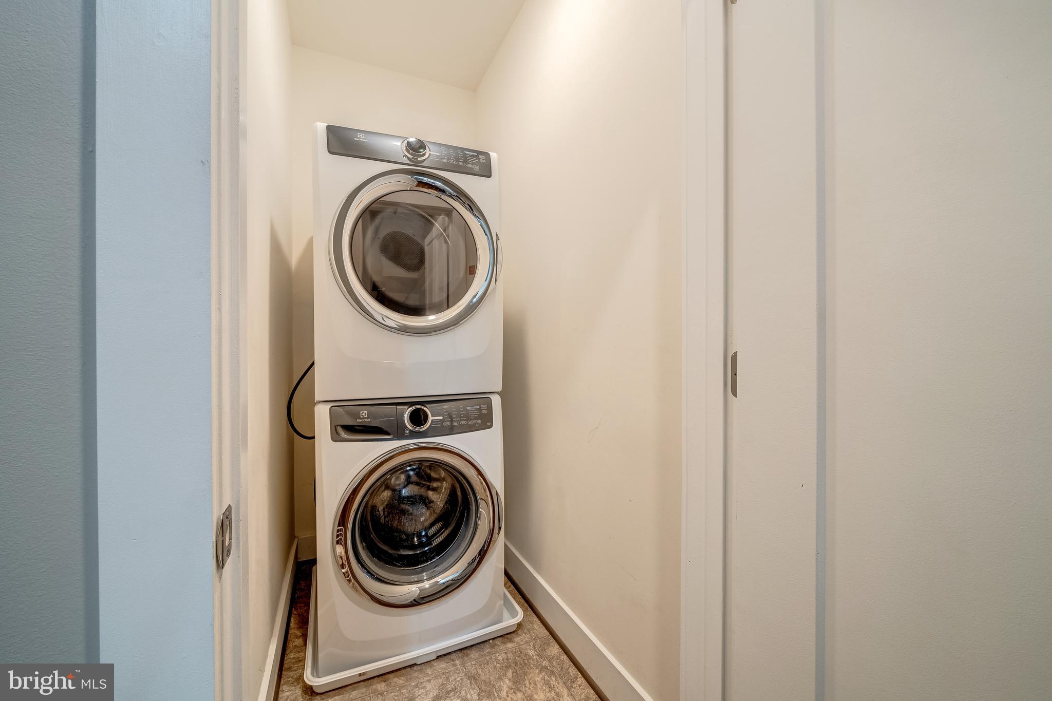 20578 Milbridge Terrace Ashburn, VA 20147 - Photo 29 of 39