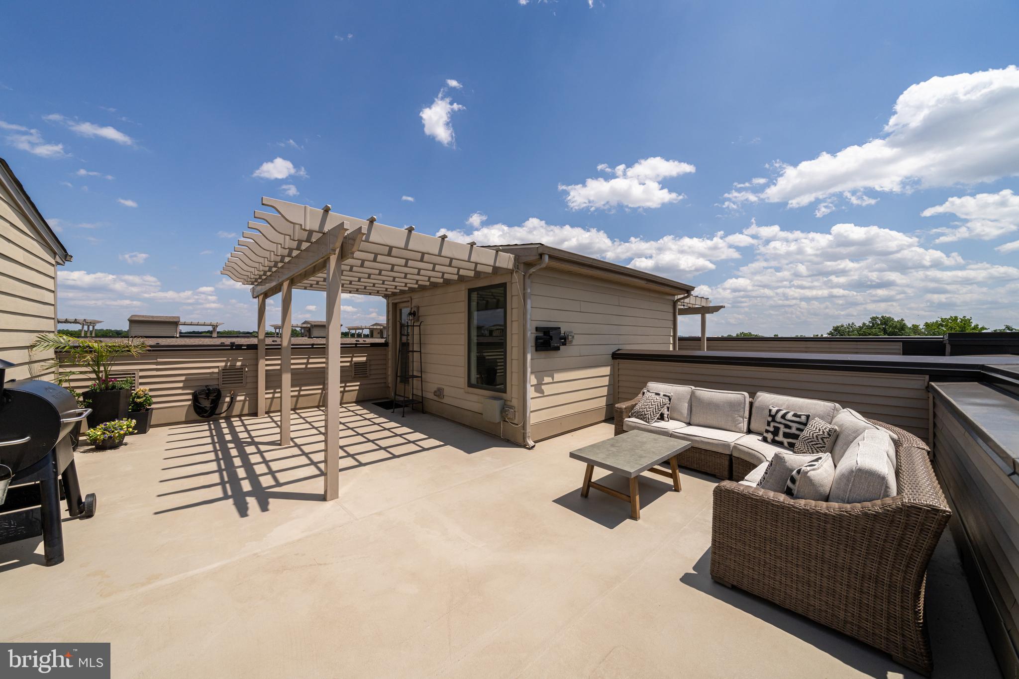 20578 Milbridge Terrace Ashburn, VA 20147 - Photo 31 of 39