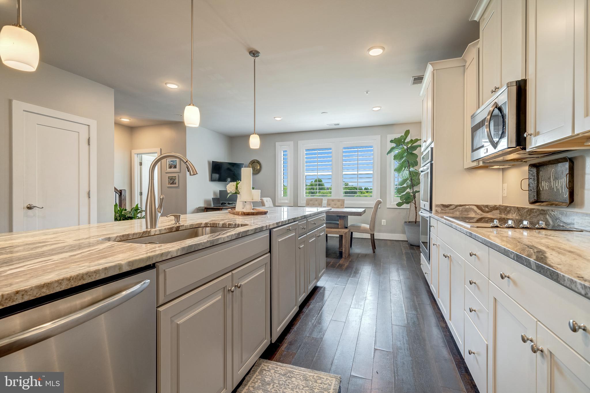 20578 Milbridge Terrace Ashburn, VA 20147 - Photo 10 of 39