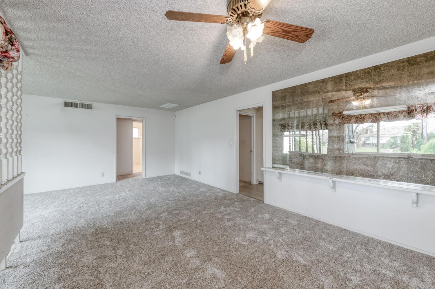 4692 North 3rd Street Fresno, CA 93726 - Photo 7 of 32