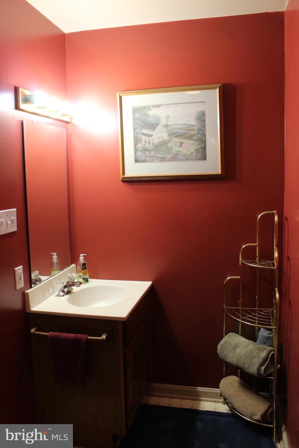 21 Walnut Run Elizabethtown, PA 17022 - Photo 16 of 29 Gallery Image 16
