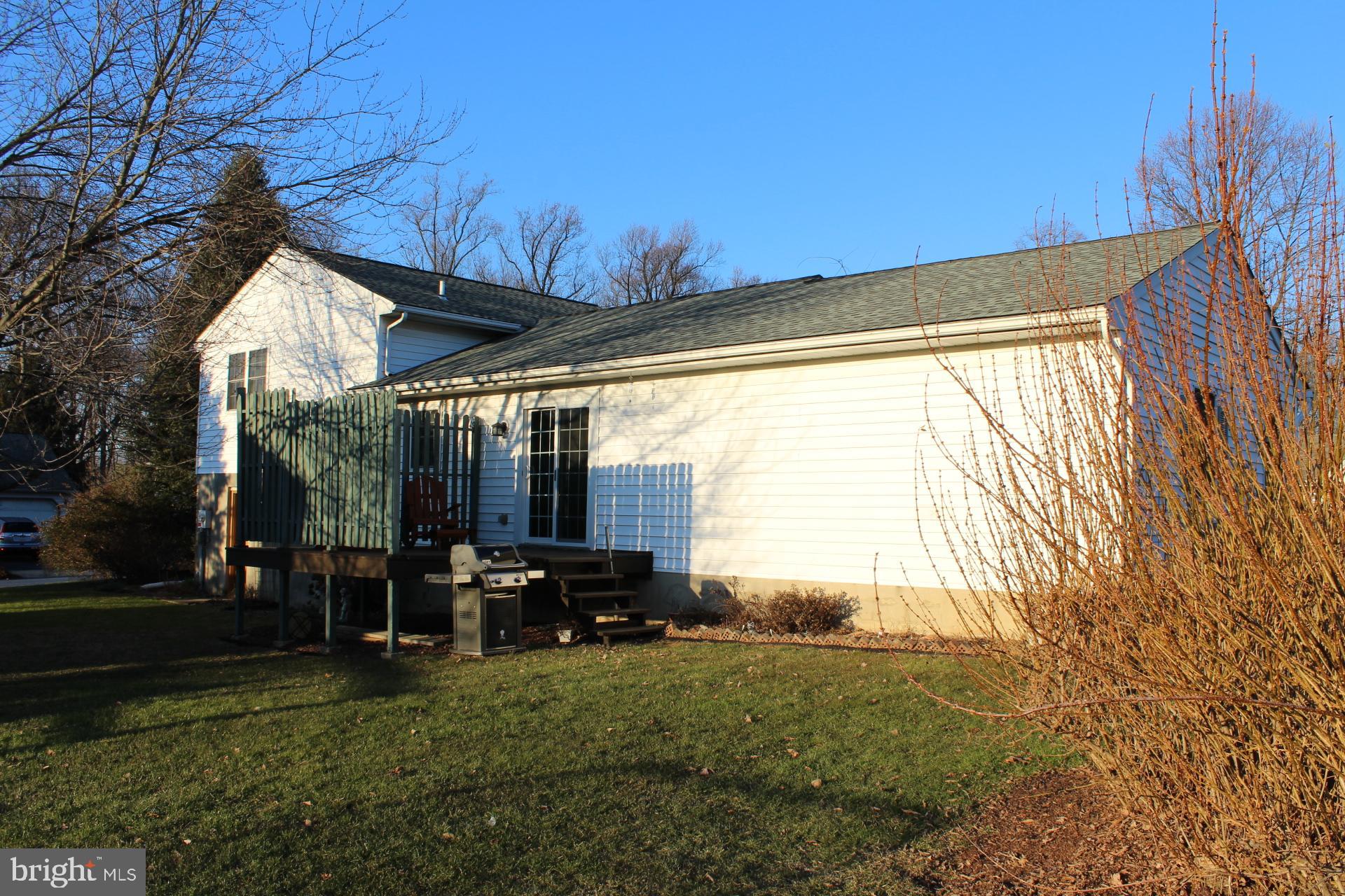 21 Walnut Run Elizabethtown, PA 17022 - Photo 27 of 29 Gallery Image 27