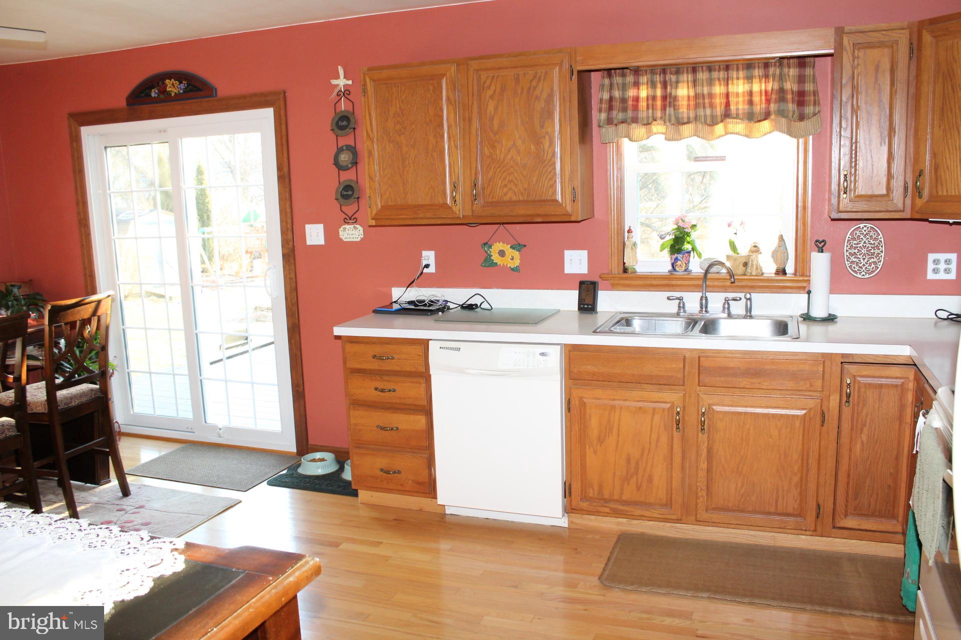 21 Walnut Run Elizabethtown, PA 17022 - Photo 8 of 29 Gallery Image 8