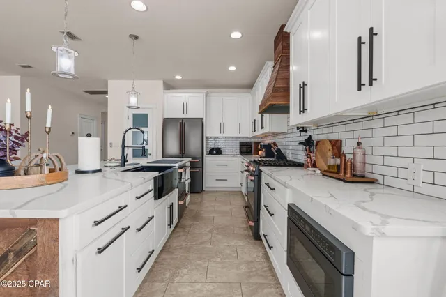 $3,600 | 105 Johnson Bayou Drive, Panama City Beach, FL 32407