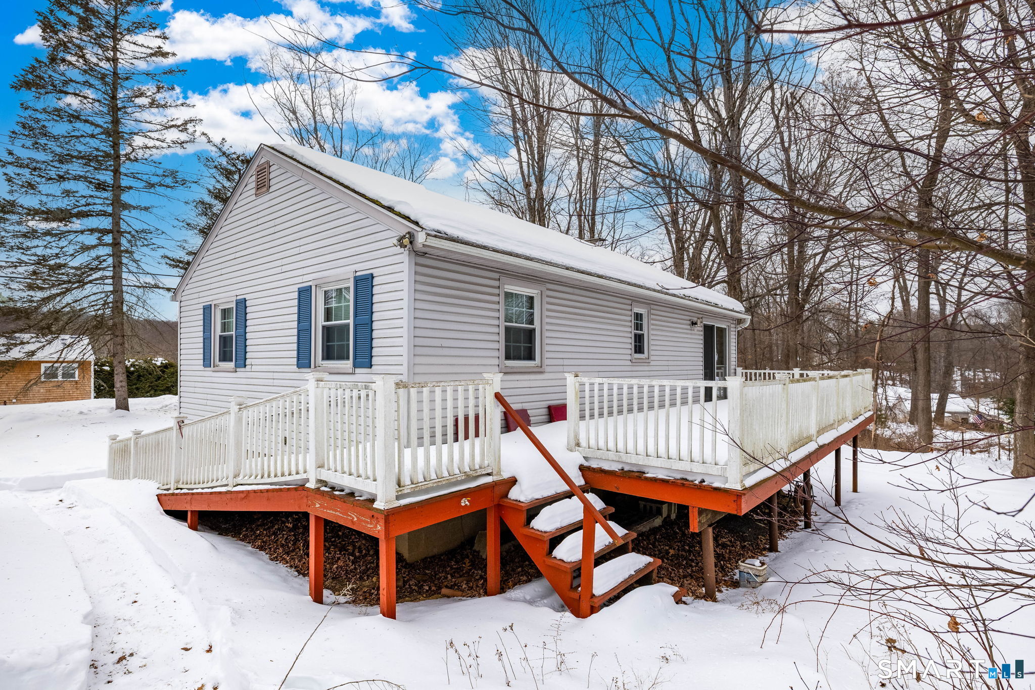 411 Bennetts Farm Road Ridgefield, CT 06877 - Photo 2 of 25