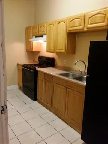 $1,000 | 1566 Annunciation Street, New Orleans, LA 70130