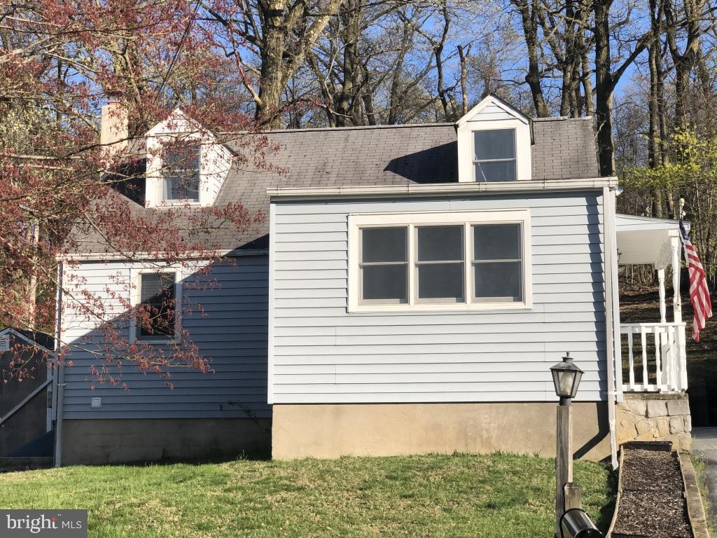 34 Fahnestock Road Malvern, PA 19355 - Photo 1 of 23 Gallery Image 1