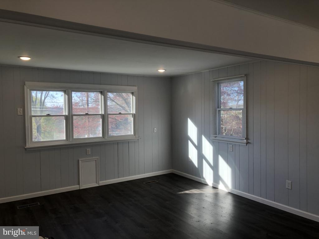 34 Fahnestock Road Malvern, PA 19355 - Photo 6 of 23 Gallery Image 6
