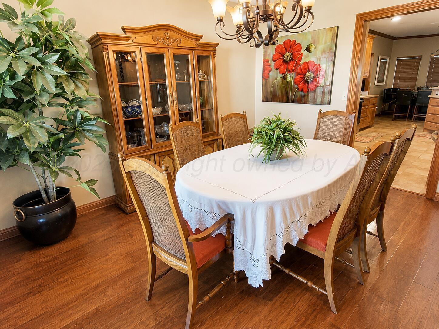 14355 Southeast Se Loop Perryton, TX 79070 - Photo 8 of 33 Dining Room