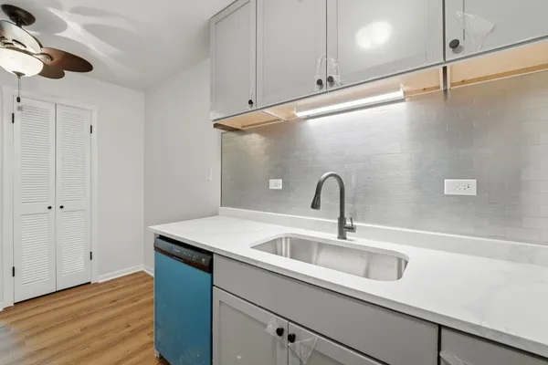 $1,525 | 850 East Old Willow Road, Unit 108, Prospect Heights, IL 60070
