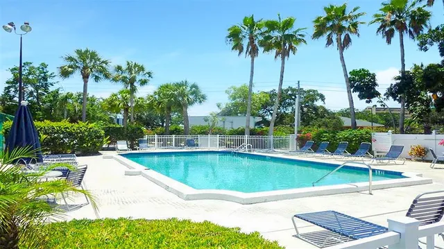 $7,200 | 1351 Siesta Bayside Drive, Unit 1351D, Sarasota, FL 34242