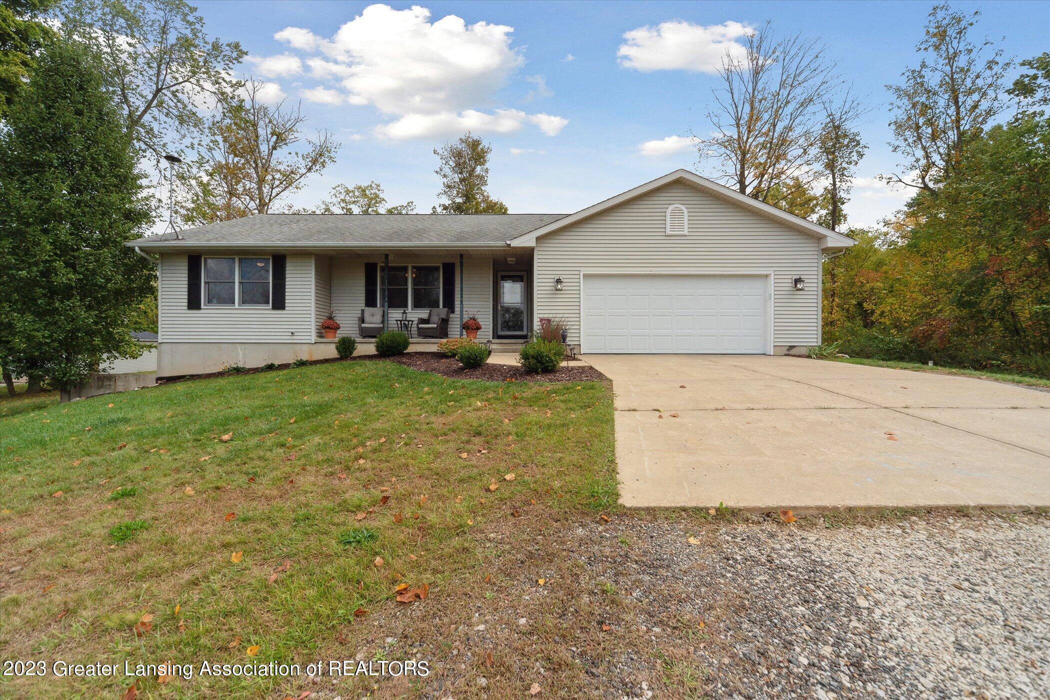 545 South Stine Road Charlotte, MI 48813 - Photo 3 of 48 03-545-S-Stine-Rd-Charlotte-MI-48813-Win